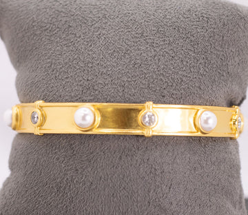 Tribeca Bangle Pearl Gold by Julie Vos